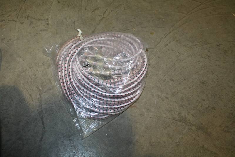 lot 50 image: Bungee Cords