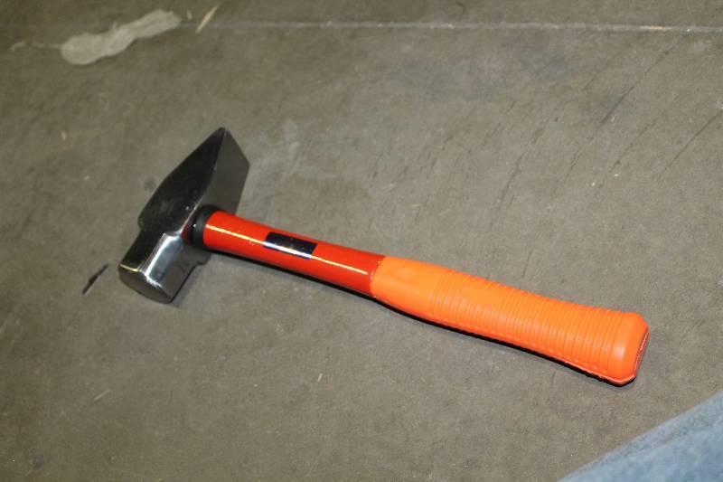 lot 67 image: Neiko 3.3lb. Mirror Polished FG Handle Cross Pein Hammer