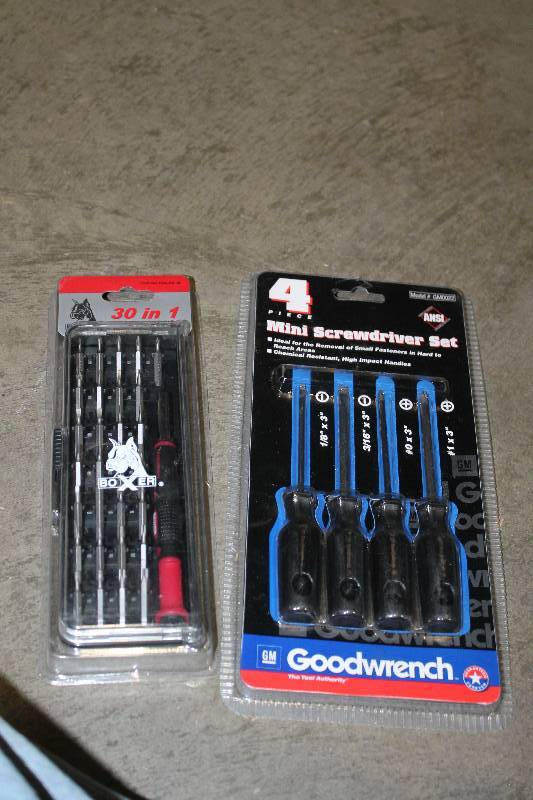 lot 78 image: Lot of (2) Hand Tools - Boxer 30-in-1, Goodwrench 4-Piece Mini Screwdriver Set