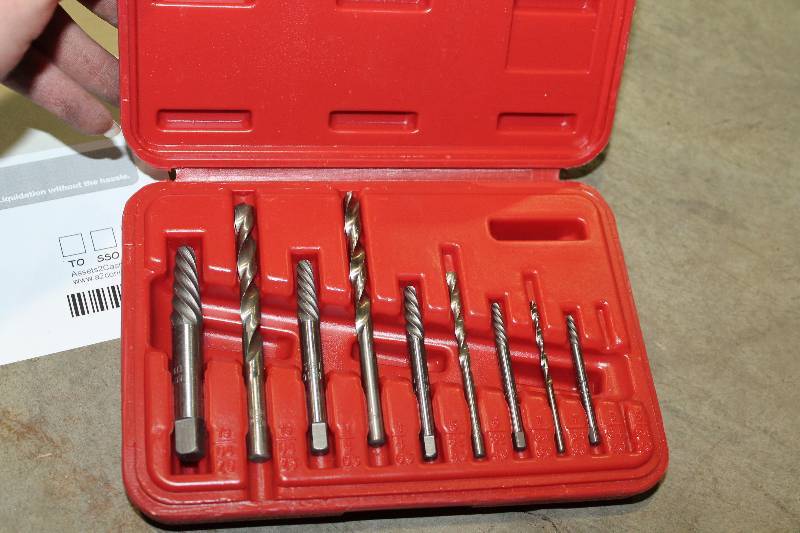 lot 88 image: 10-Piece Extractor Bit Set
