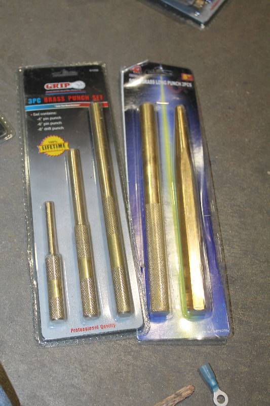 lot 121 image: Lot of (2) Hand Tools - 2-Piece Solid Brass Long Punch, Grip 3-Piece Brass Punch Set
