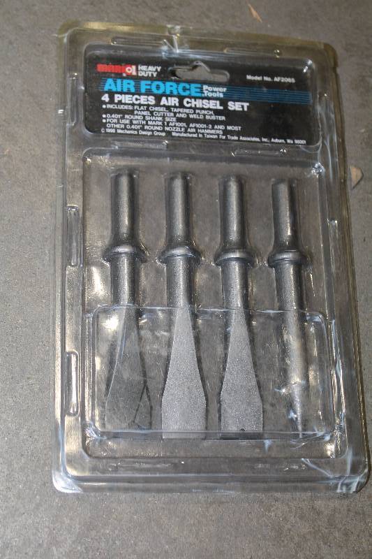 lot 123 image: Air Force Power Tools 4-Piece Air Chisel Set