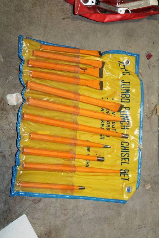 lot 140 image: 12-Piece Jumbo Punch & Chisel Set