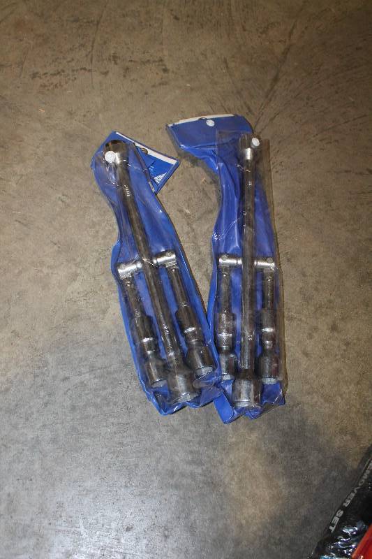 lot 142 image: Lot of (2) AC Delco 14in. SAE Folding Lug Wrench