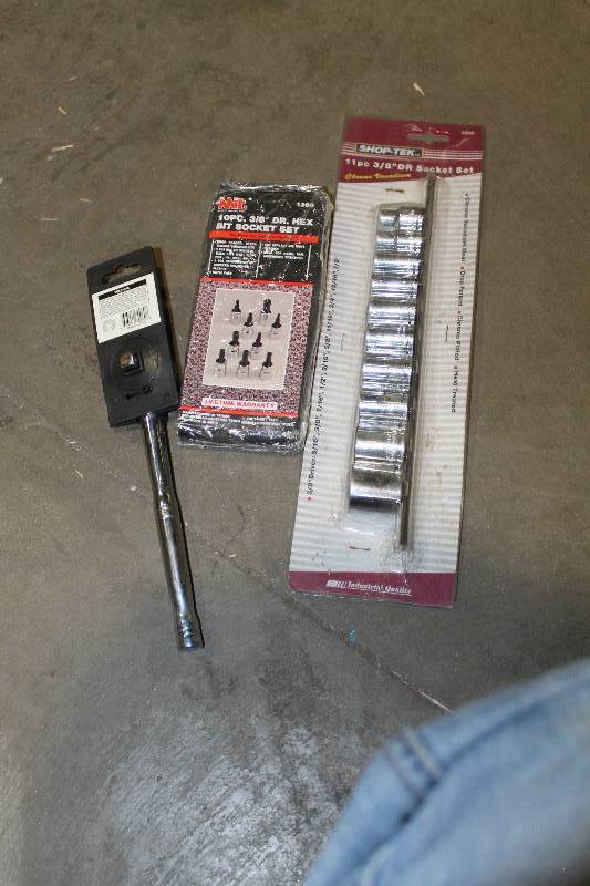 lot 149 image: Lot of (3) Hand Tools - True-Grip 38in. Drive Ratchet, MIT 10-Piece 38in. Drive Hex Bit Socket Set, Shop-Tek 11-Piece 38in. Drive Socket Set