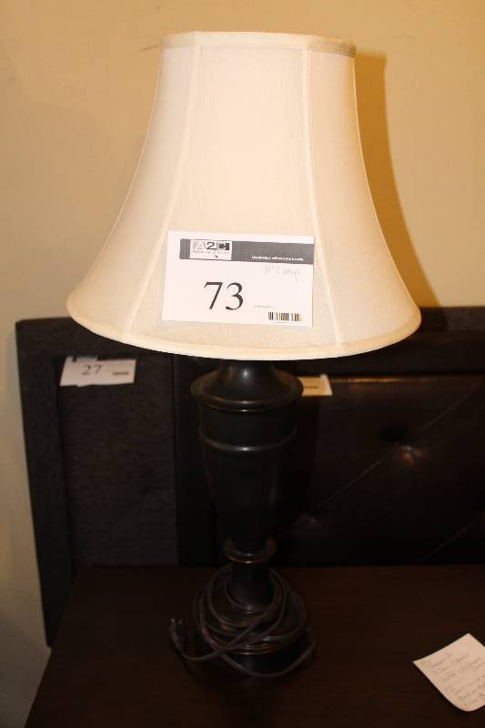 lot 73 image: Table Lamp
