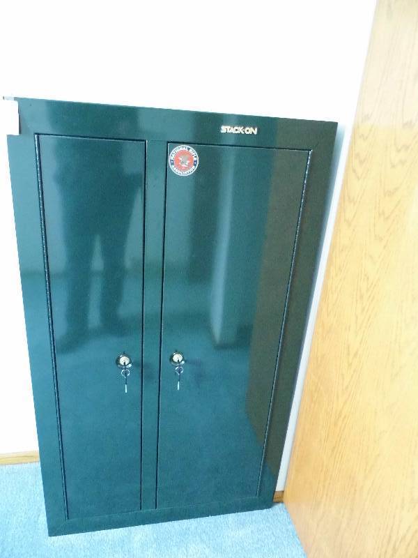 Stack On Locking Gun Cabinet