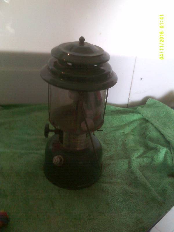 1982 COLEMAN LANTERN