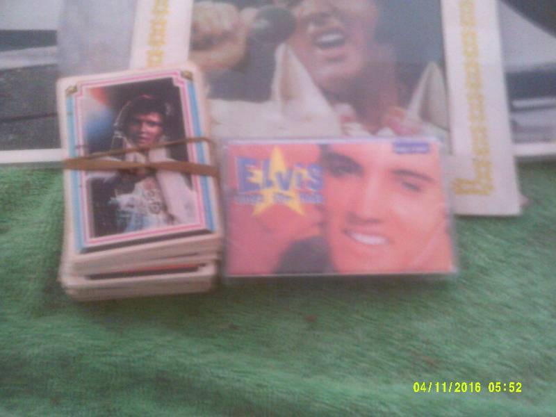 COLLECTIBLE JAMES DEAN BOOK
