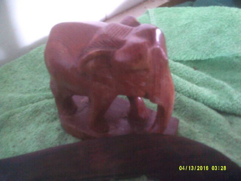 AFRICAN WOOD STATUES