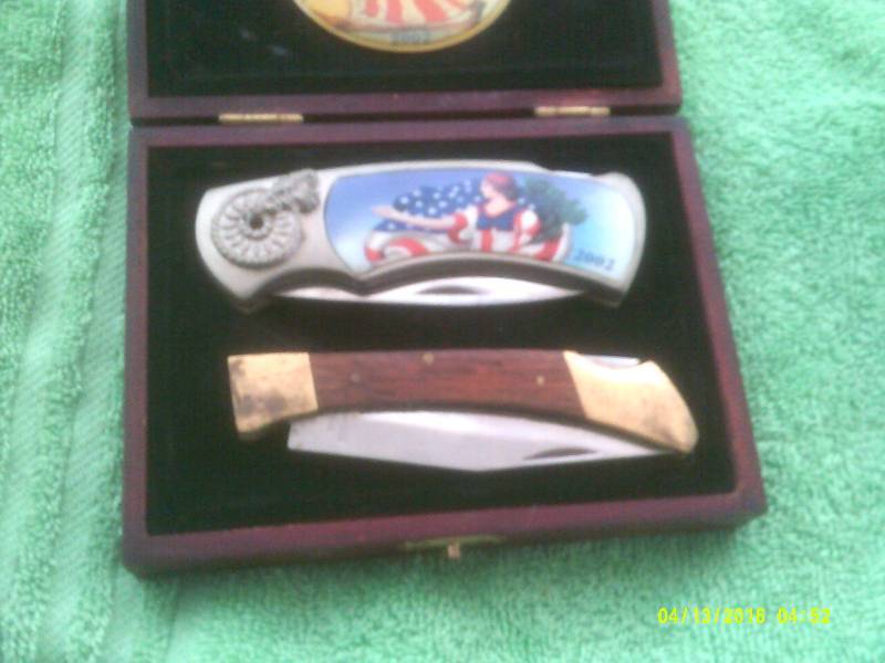 COLLECTIBLE POCKET KNIVES