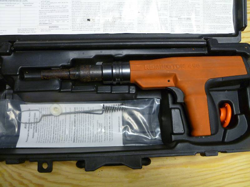 lot 22 image: Remington 496 Powder Actuated Fastening Tool w Case .27 Cal