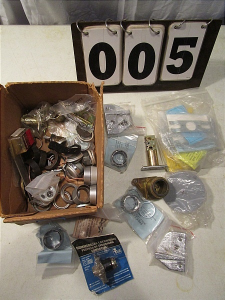 lot 5 image: Misc Lock Parts