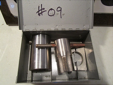 lot 9 image: HPC Cylinder Tap & Die Set