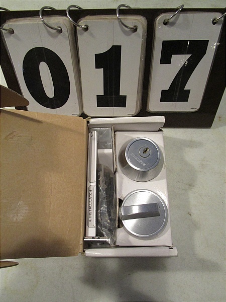 lot 17 image: Scorpion Lock Set