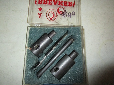 lot 40 image: Breaker Kit