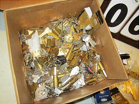 lot 62 image: Key Cylinders & Keys
