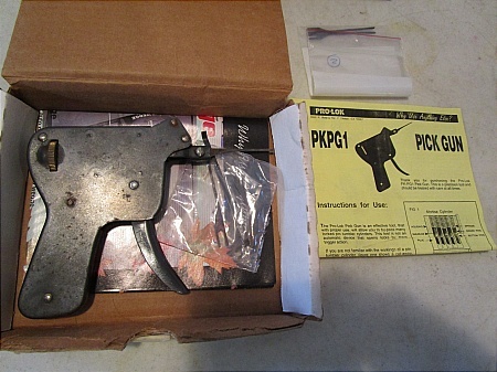lot 130 image: Pro-Lok Pick Gun
