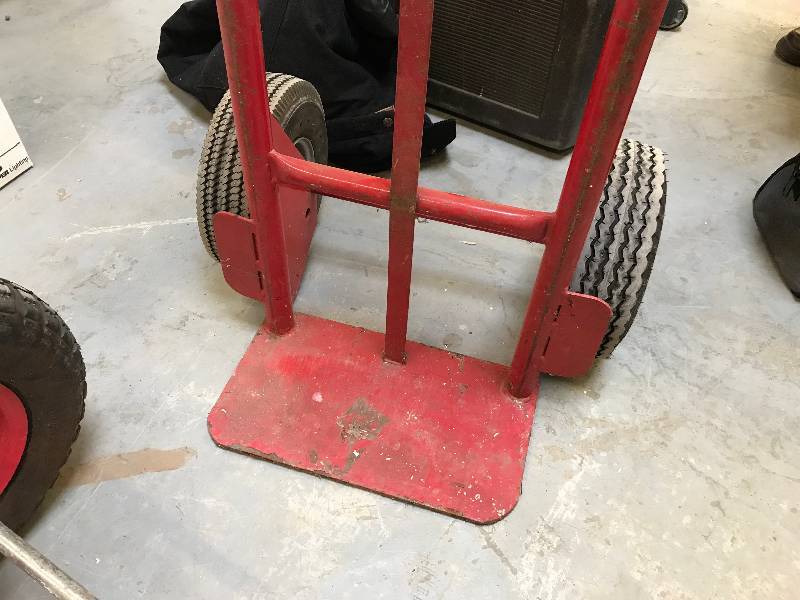 lot 208 image: DAYTON DOLLY  CART