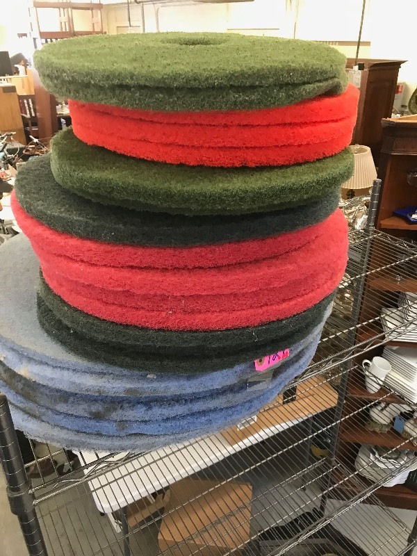 lot 227 image: LOT OF FLOOR SCRUBBER PADS