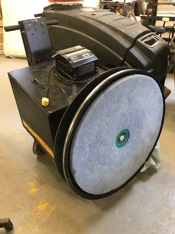 lot 229 image: NSS FLOOR CLEANER MACHINE