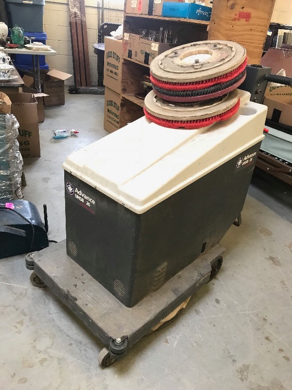 lot 233 image: ADVANCE FLOOR CLEANER MACHINE