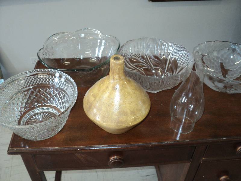 lot 10 image: glassware and pottery...