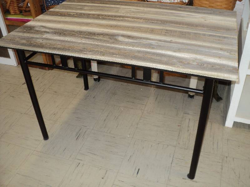 lot 18 image: Metal table with wood top 47x33...