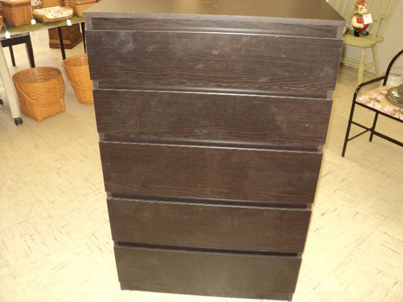 lot 20 image: Expresso chest of drawers...