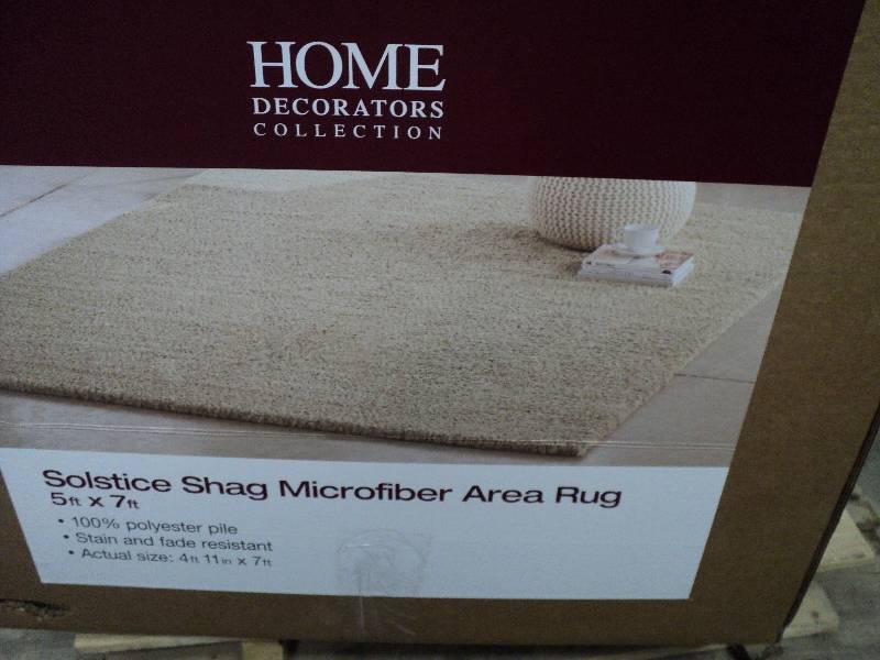 lot 29 image: Home Decorator Collection 5x7 foot ...