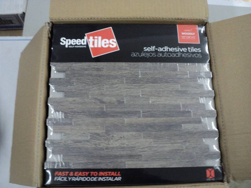 lot 86 image: Woodly Speed tiles - self-adhesive ...