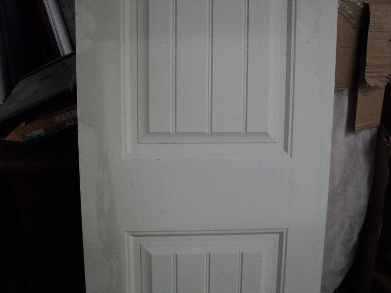lot 109 image: 24 x 80 door...