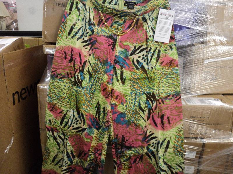 lot 170 image: 5 Ashro slacks - size 18...