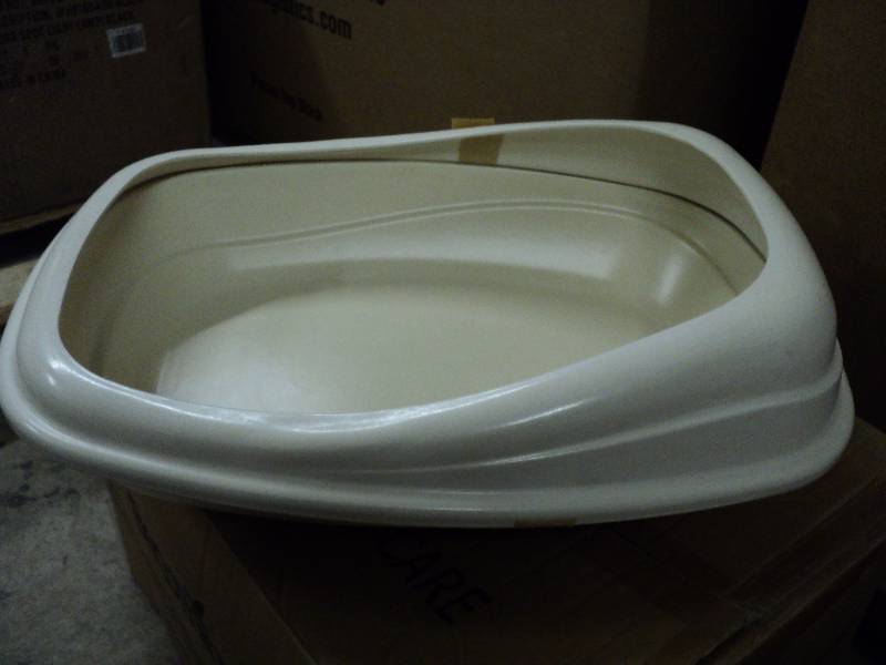 lot 172 image: Beco Trey eco-friendly litter tray...
