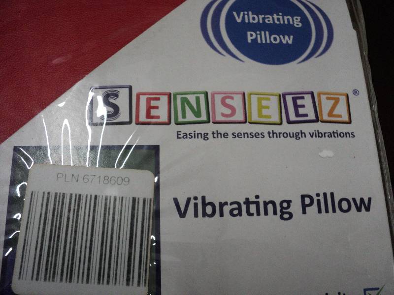 lot 185 image: Senseez vibrating pillow and Kids F...