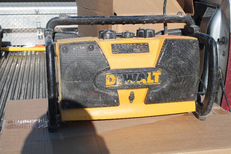 AMFM Radio Plus Multi Port Battery Charger