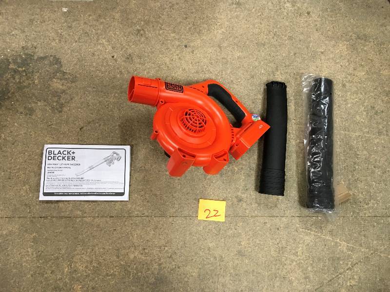BLACKDECKER 120 MPH 90 CFM 40-Volt MAX Lithium-Ion Cordless Handheld Leaf Sweeper TOOL ONLY in good condition