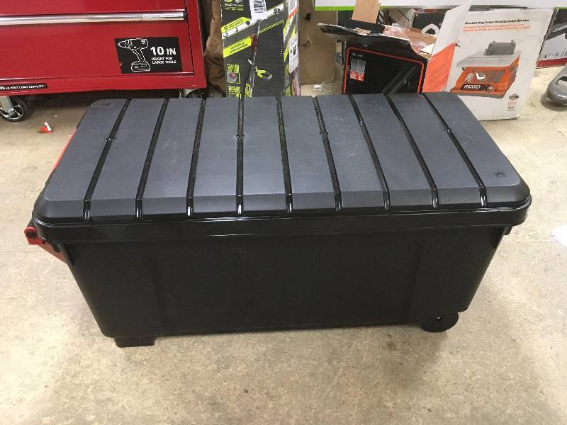IRIS  169 Qt. Store-It-All Tote Storage Bin in Black IN GOOD CONDITION