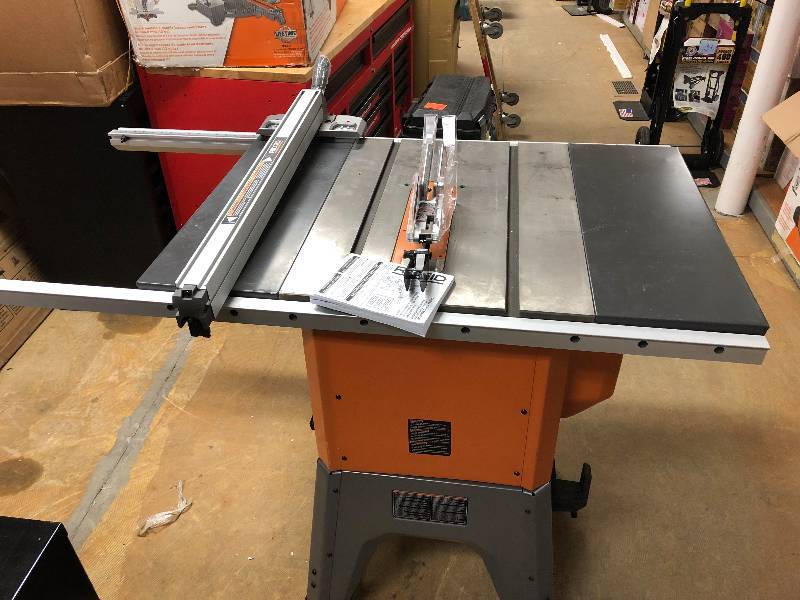 RIDGID 13 Amp 10 in. Professional Cast Iron Table Saw in good condition