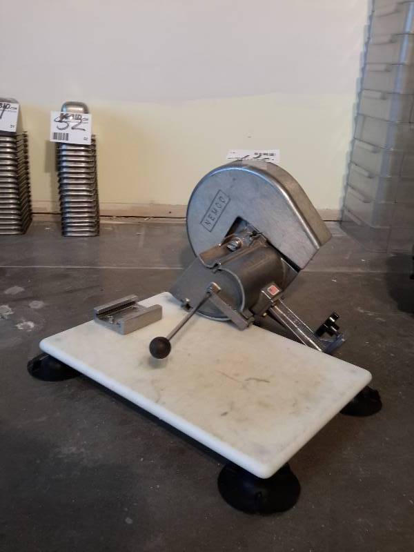 lot 41 image: NEMCO hand crank Shredder..Mounts and cutting board