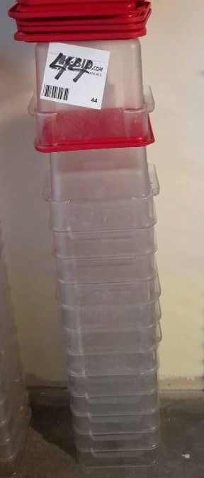 lot 44 image: 13, Carlisle,6 Qt Food Containers with covers