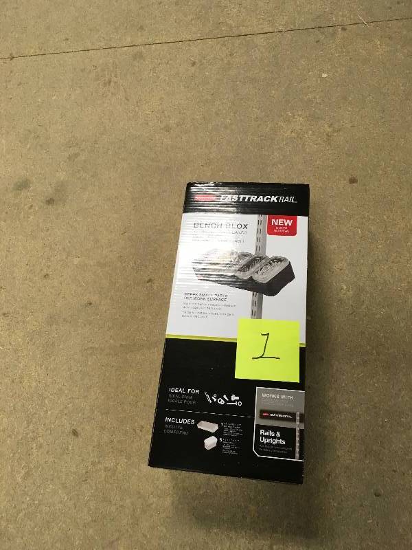 Rubbermaid FastTrack Rail Bench Blox Kit new