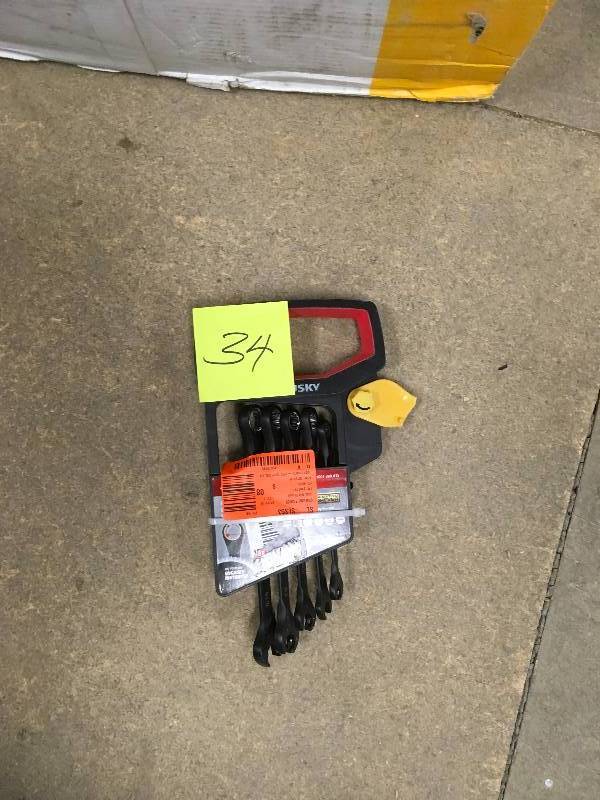 Husky 100- Postion Double Ratcheting Wrench Set SAE (6-Piece) Missing 1
