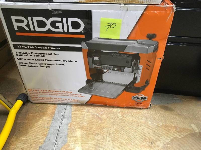 Ridgid 13 in. Thickness Planer, 3 Blade Cutterhead.   open box in good working condition