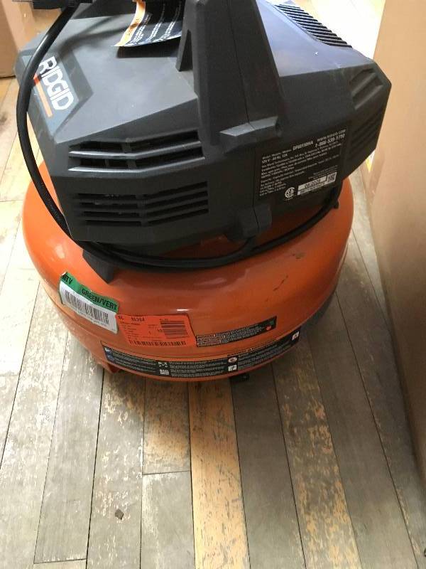 Ridgid 6 Gal Pancake Style Air Compressor  open box in like new condition