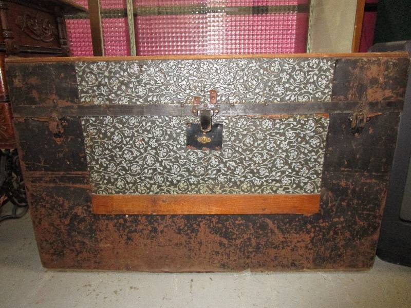 lot 22 image: Vintage Trunk 34 x 17 wide by 21 High