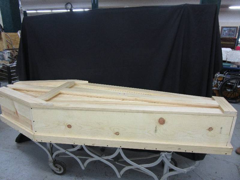 lot 49 image: Coffin 82 almost 7 ft Homemade Heavy Duty Coffin