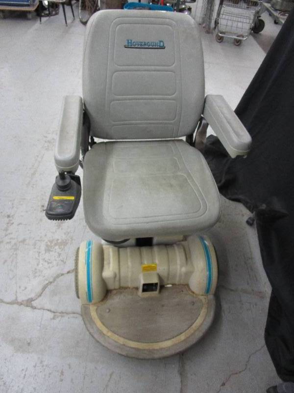 lot 55 image: MPV 4 Hoverround-Needs New Batteries but does work