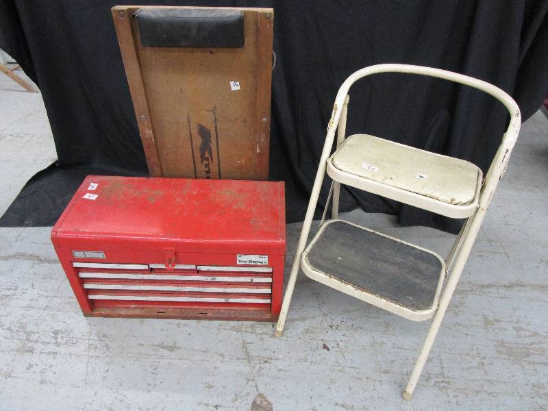 lot 61 image: Red Tool Box  3x 16, Stool and Creeper
