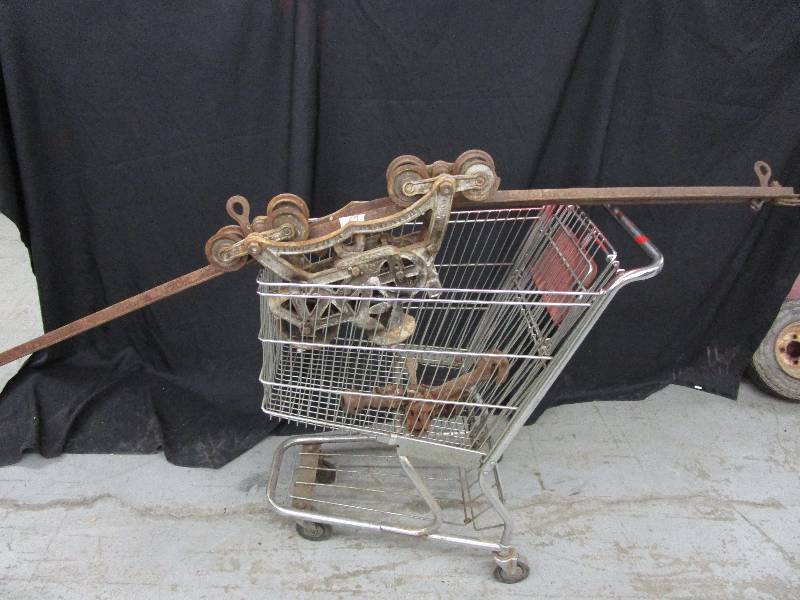 lot 67 image: Barn Trolley